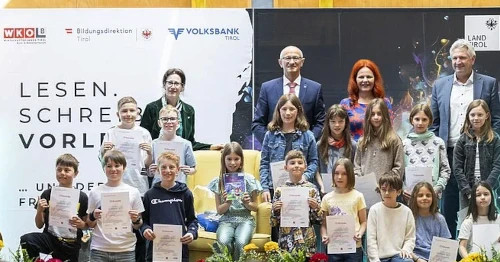 Die Kinder der Siegesklasse Volksschule Aldrans